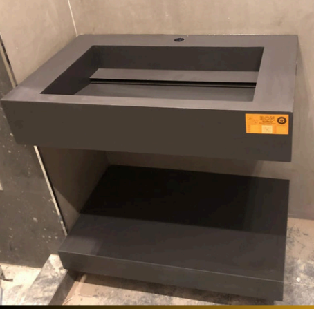 (طلب مسبق) حوض بورسلين حائطي ماركة لون أسود BON - كود FL007 - المقاس 15×80×45 سم
